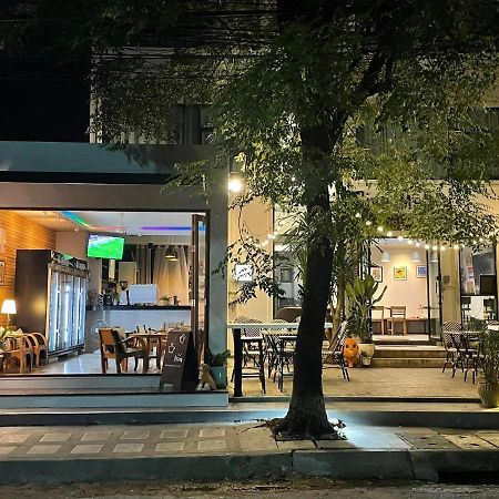 Give Me 5 Hostel Chiang Mai Luaran gambar