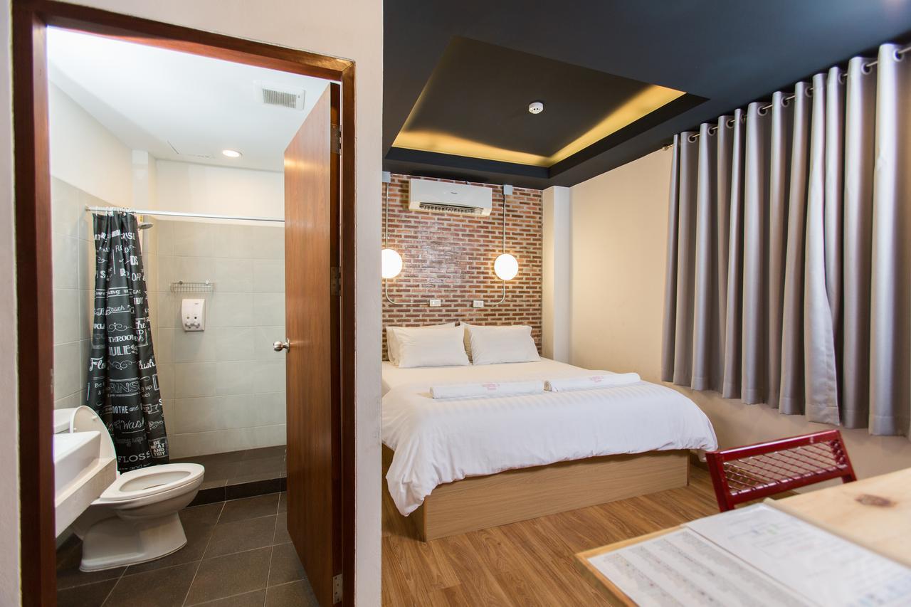 Give Me 5 Hostel Chiang Mai Luaran gambar